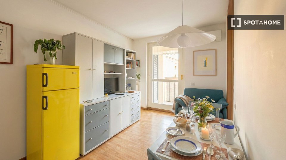 Immagine 1 di Appartamento in affitto  in Corso S. Gottardo a Milano