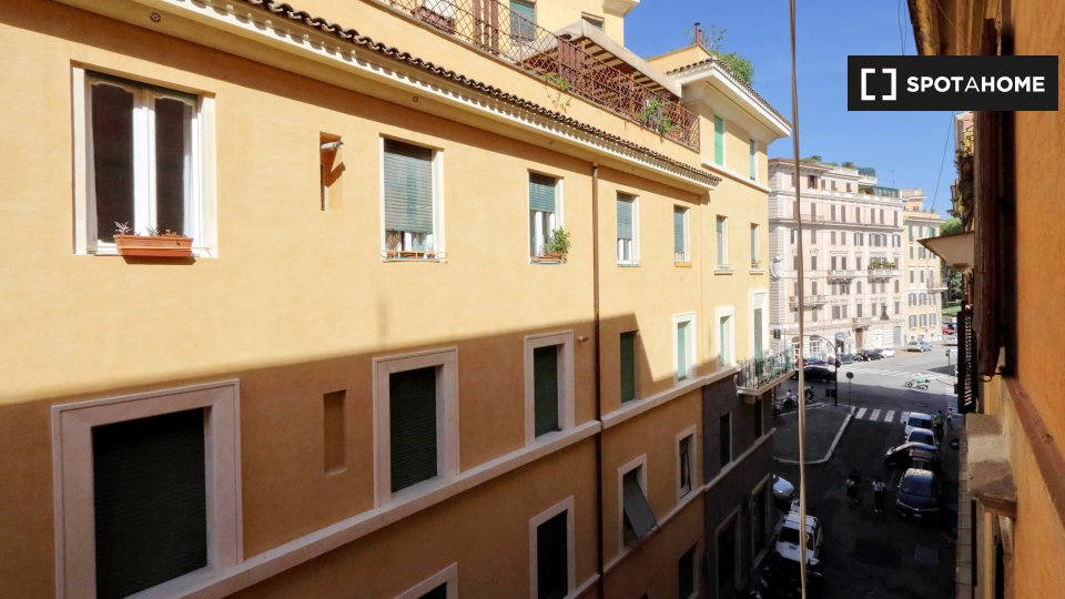 Immagine 15 di Appartamento in affitto  in Borgo Vittorio a Roma