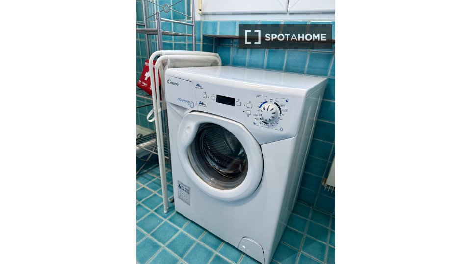 Immagine 13 di Ufficio in affitto  in Via Sebino a Milano