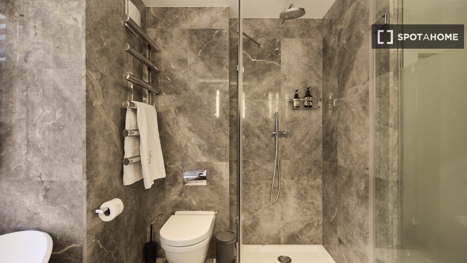 Immagine 18 di Appartamento in affitto  in William Mews a 