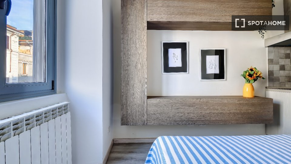 Immagine 9 di Ufficio in affitto  in Via Vigevano a Milano