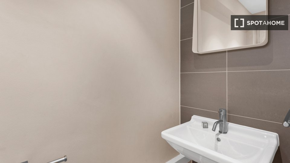 Immagine 19 di Appartamento in affitto  in Kilmuir House a 