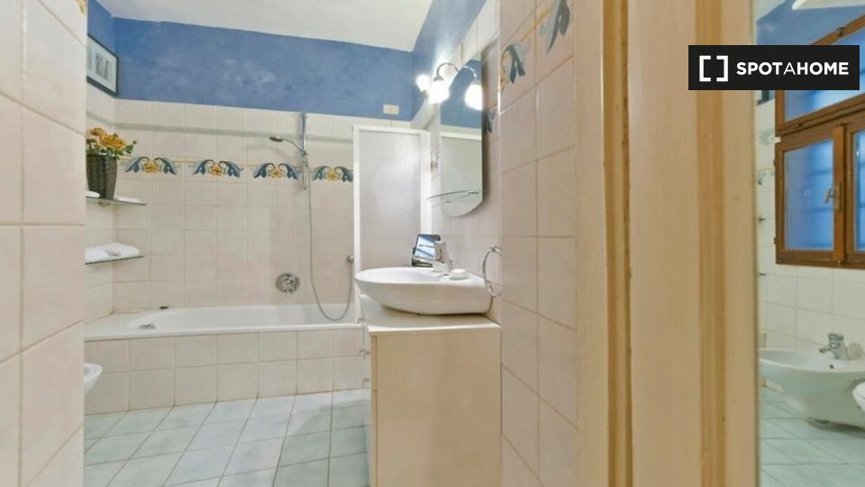 Immagine 15 di Appartamento in affitto  in Via Sant'Antonino a Firenze