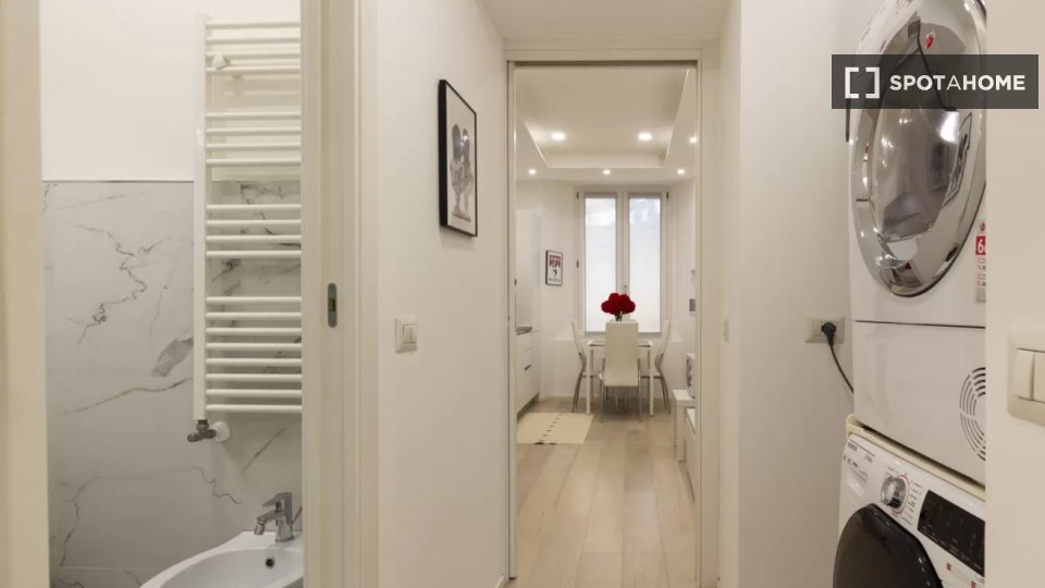 Immagine 16 di Appartamento in affitto  in V.le Bligny a Milano