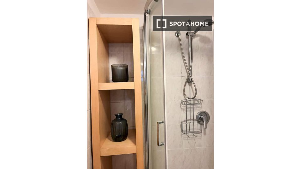 Immagine 15 di Ufficio in affitto  in Via Rubens a Milano