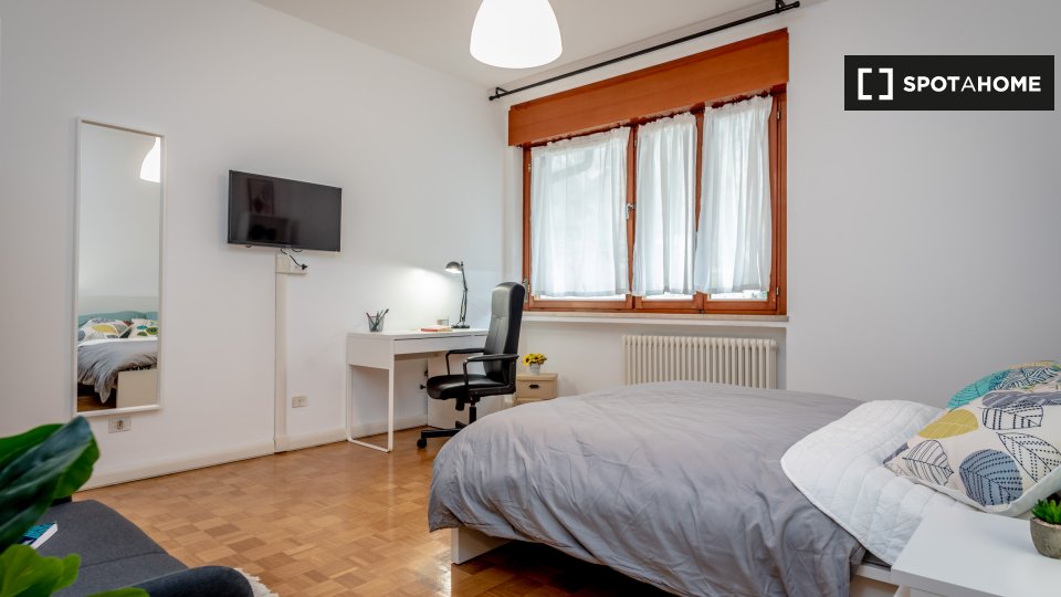 Immagine 17 di Camera condivisa in affitto  in Salita Giovanni Ciccolini a Trento