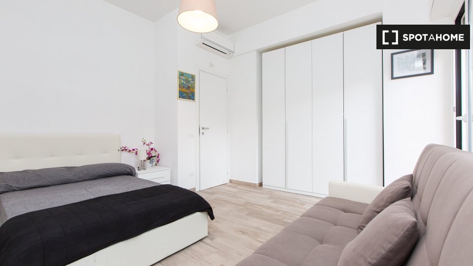 Immagine 16 di Appartamento in affitto  in Via Antonio Cesari a Roma