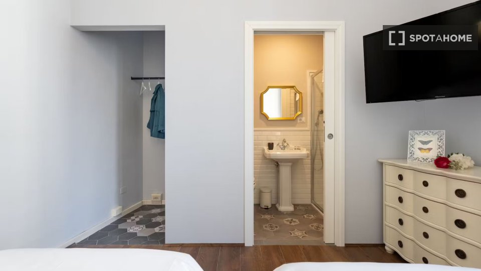 Immagine 19 di Appartamento in affitto  in Via degli Speziali a Firenze