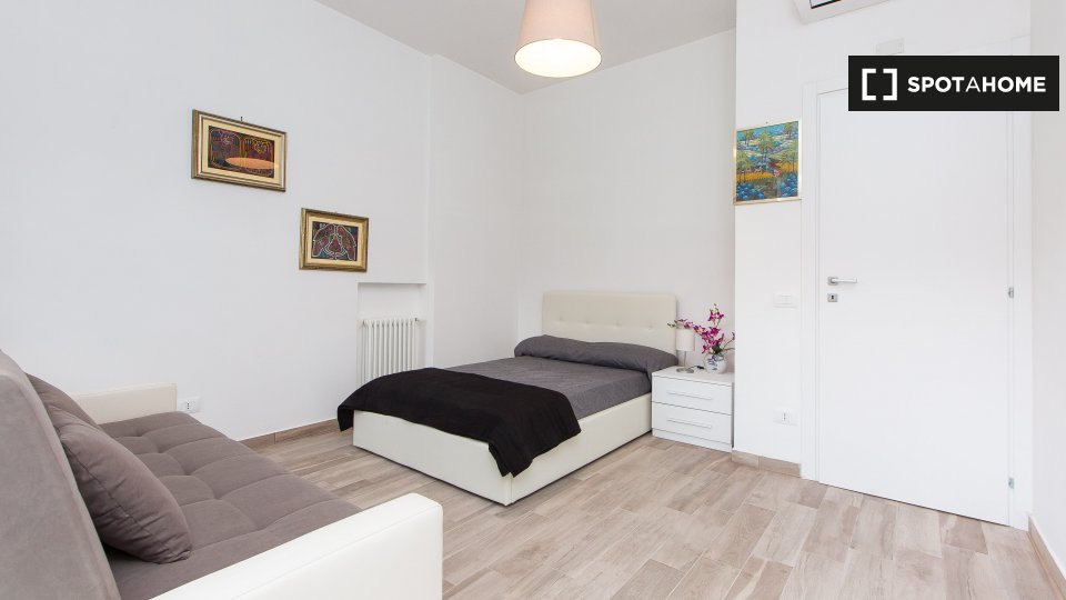 Immagine 13 di Appartamento in affitto  in Via Antonio Cesari a Roma