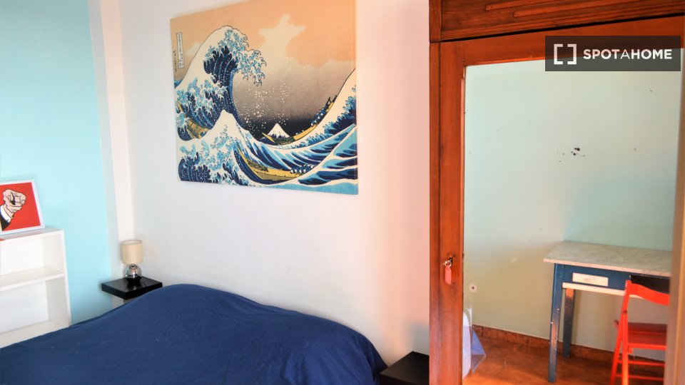 Immagine 3 di Camera condivisa in affitto  in Via Sinuessa a Roma