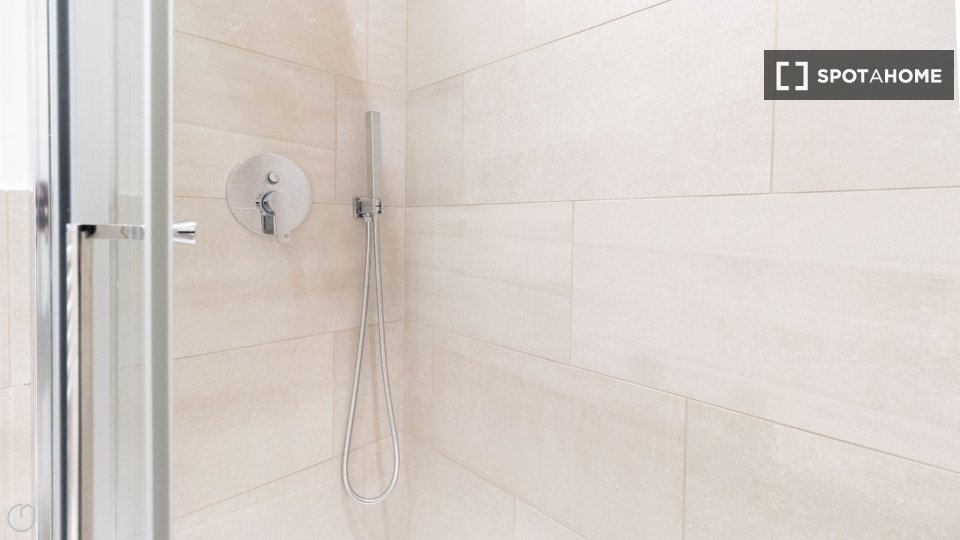 Immagine 18 di Appartamento in affitto  in Via Vincenzo Monti a Milano