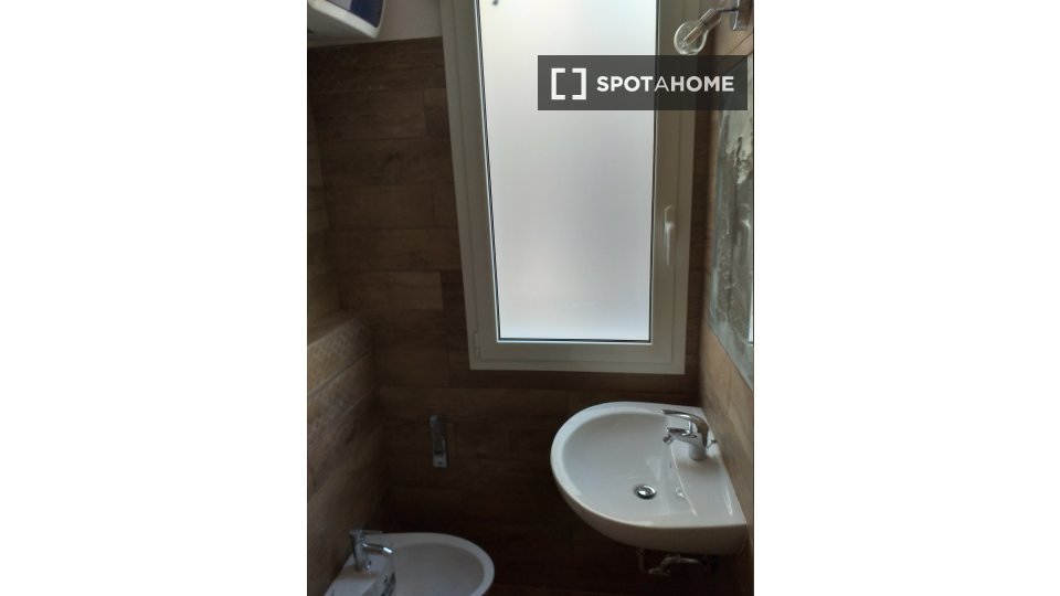 Immagine 8 di Ufficio in affitto  in Via Marco Emilio Lepido a Bologna