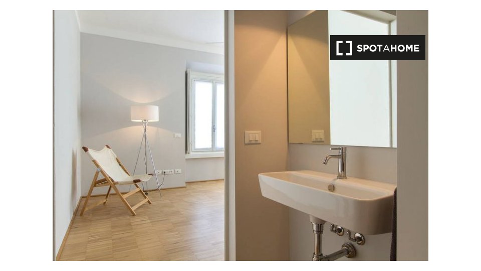 Immagine 5 di Appartamento in affitto  in Via Lodovico Muratori, 20135 Milano MI, Italy a Milano