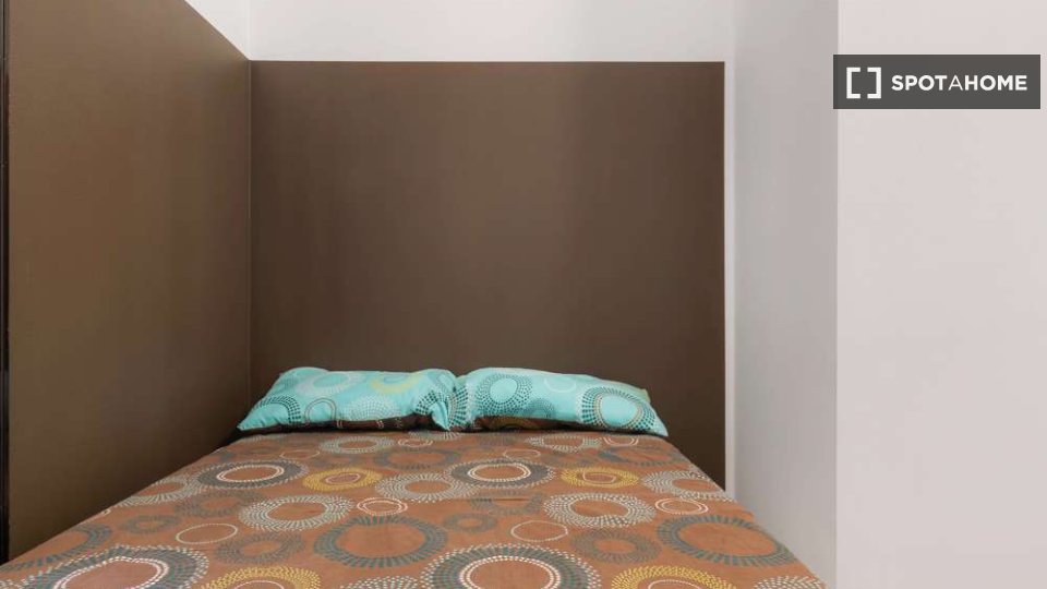 Immagine 18 di Camera condivisa in affitto  in Via Lentasio a Milano