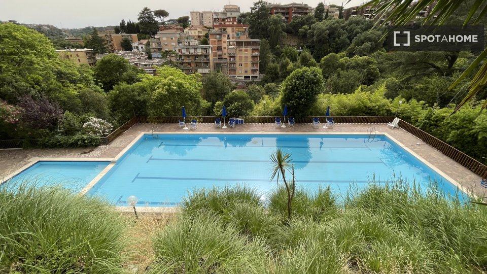 Immagine 17 di Appartamento in affitto  in Via Cassia a Roma