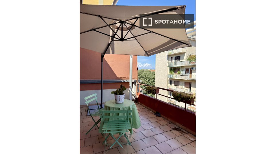 Immagine 5 di Ufficio in affitto  in Via Sebino a Milano