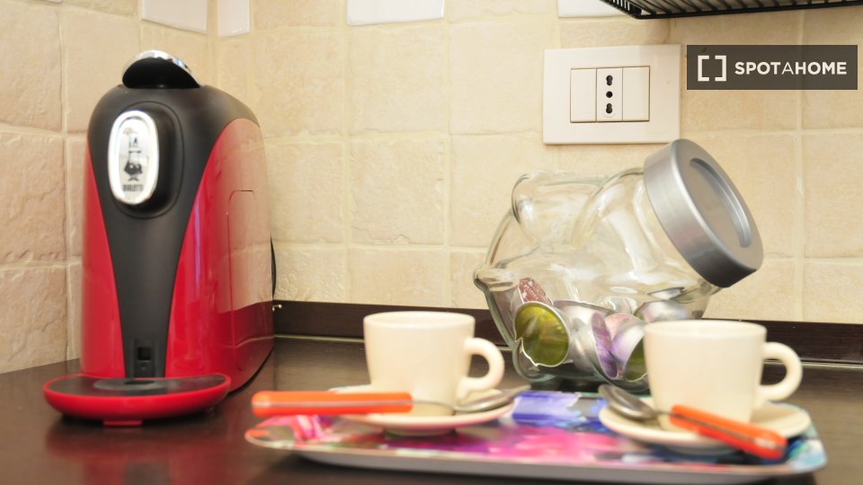 Immagine 7 di Ufficio in affitto  in Via Vespasiano a Roma