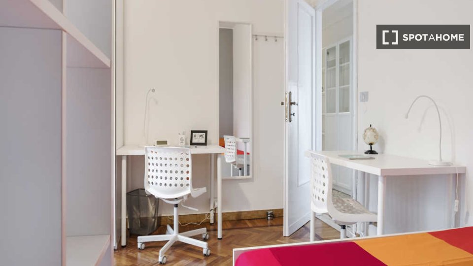 Immagine 8 di Camera condivisa in affitto  in Via delle Belle Arti a Bologna