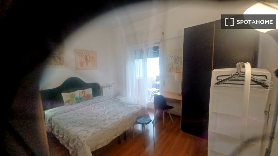 Immagine 5 di Camera condivisa in affitto  in Largo Francesco Anzani a Roma