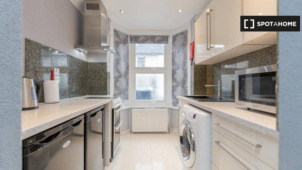 Immagine 7 di Ufficio in affitto  in Watford General Suites GFF Apartment a Watford