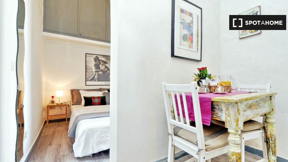 Immagine 13 di Ufficio in affitto  in Via Garibaldi a Roma