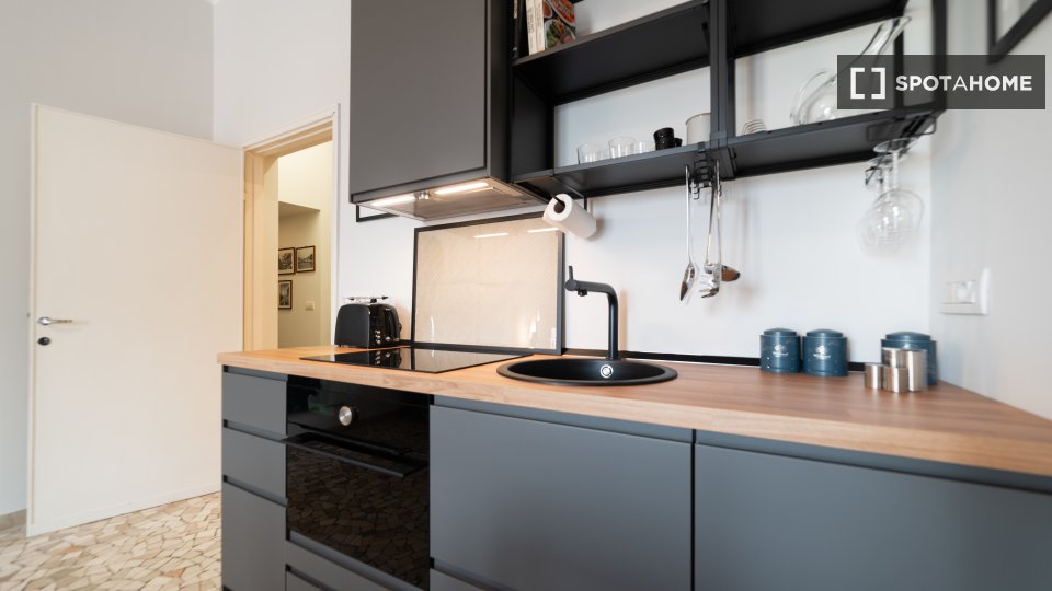 Immagine 18 di Appartamento in affitto  in Via Edmondo de Amicis a Milano