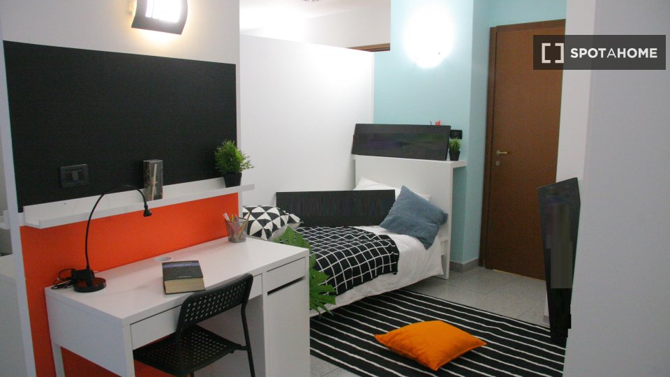 Immagine 18 di Camera condivisa in affitto  in Corso Dante a Torino