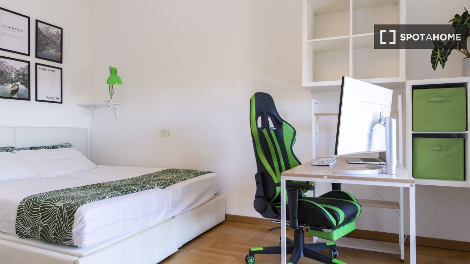 Immagine 6 di Camera condivisa in affitto  in Via Vettabbia a Milano