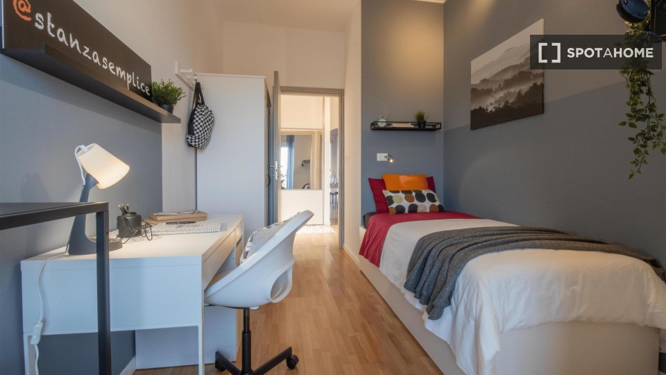 Immagine 5 di Camera condivisa in affitto  in Via Piobesi n. a Torino