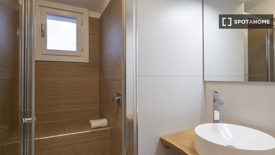 Immagine 14 di Appartamento in affitto  in Viale Certosa a Milano