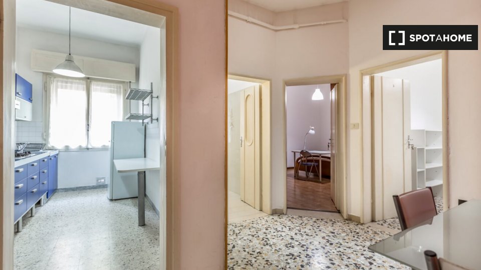 Immagine 12 di Camera condivisa in affitto  in Via Bambaglioli Graziolo a Bologna