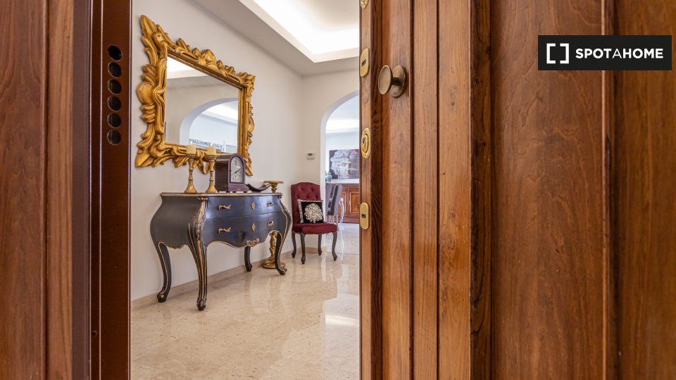 Immagine 9 di Appartamento in affitto  in Via Genserico Fontana a Roma