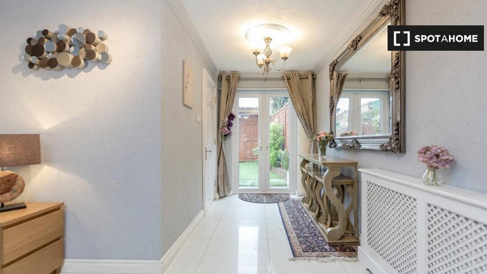 Immagine 16 di Ufficio in affitto  in Watford General Suites GFF Apartment a Watford