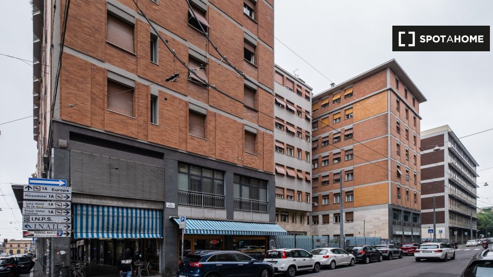 Immagine 19 di Appartamento in affitto  in Via Milazzo a Bologna