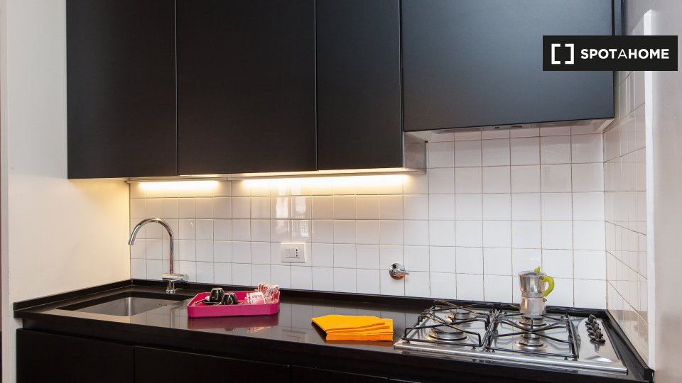 Immagine 4 di Appartamento in affitto  in Via del Mattonato, 00153 Roma RM, Italy a Roma