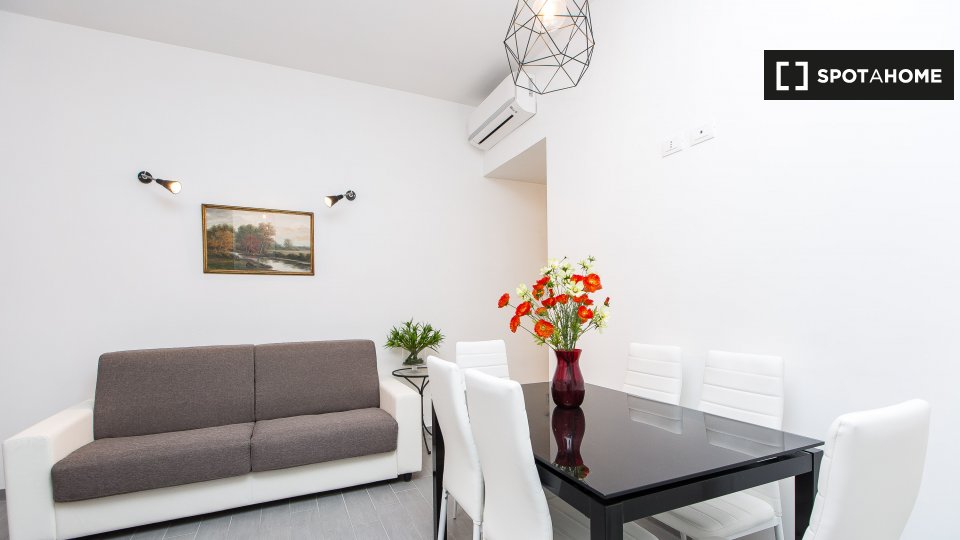 Immagine 2 di Appartamento in affitto  in Via Antonio Cesari a Roma