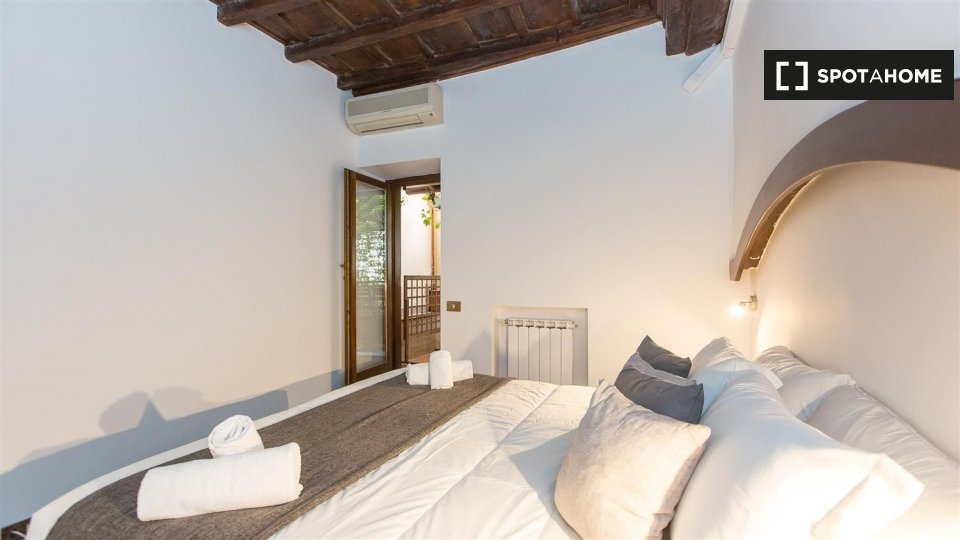 Immagine 13 di Appartamento in affitto  in Via della Scala, 00153 Roma RM, Italy a Roma