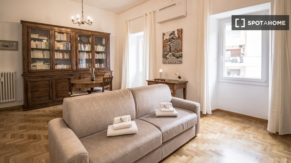 Immagine 17 di Appartamento in affitto  in Via Donatello a Roma