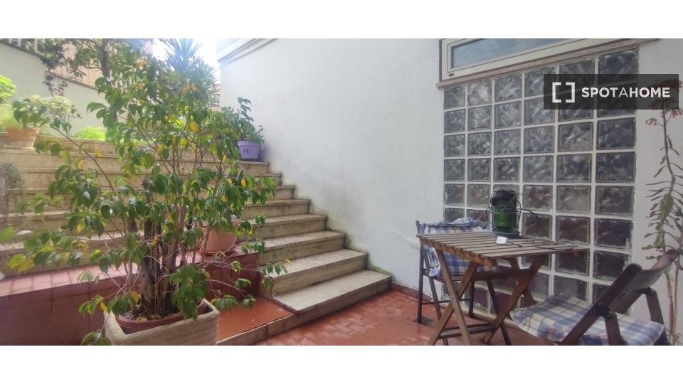 Immagine 15 di Ufficio in affitto  in Via S. Pio V a Roma