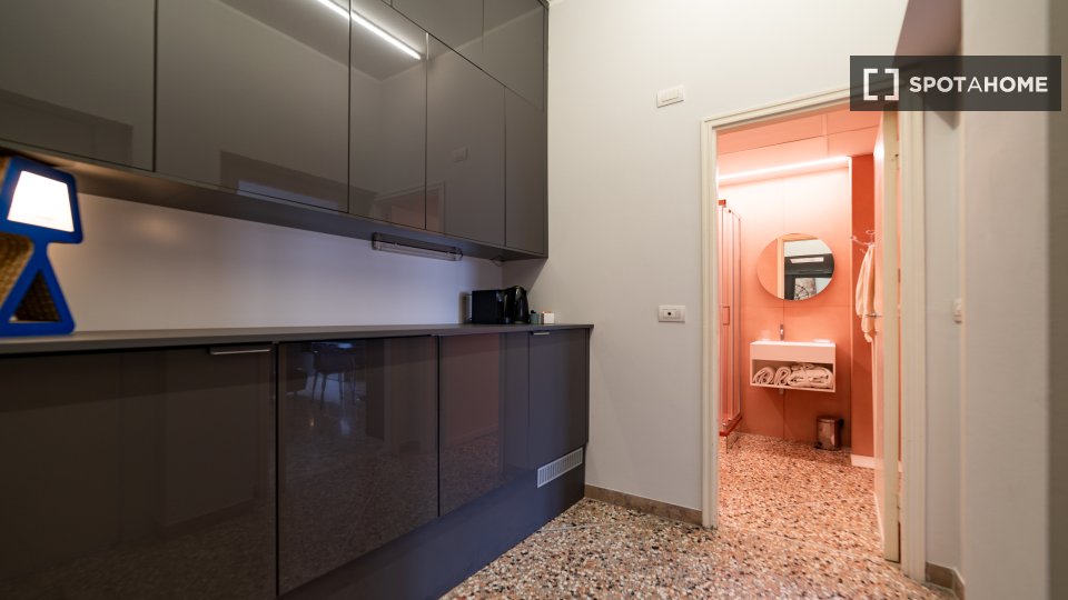 Immagine 1 di Appartamento in affitto  in Via Edmondo de Amicis a Milano