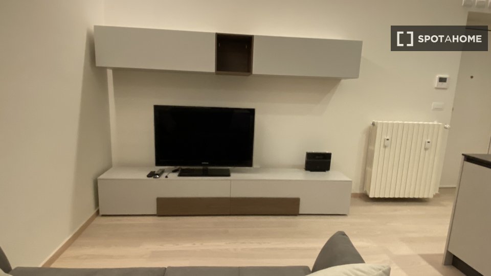 Immagine 11 di Appartamento in affitto  in Via delle Forze Armate a Milano