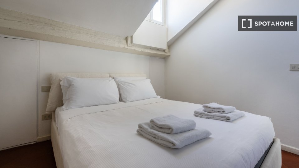 Immagine 2 di Appartamento in affitto  in Via Vigevano a Milano