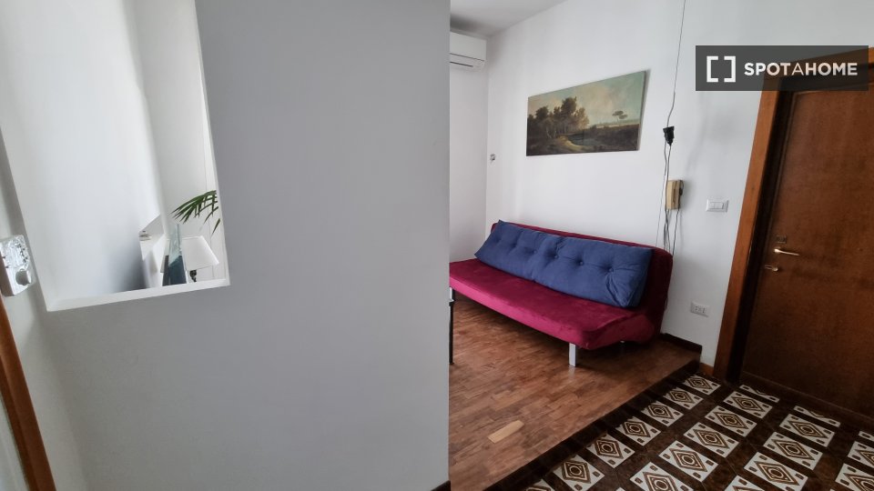 Immagine 8 di Appartamento in affitto  in Via Montesilvano a Roma