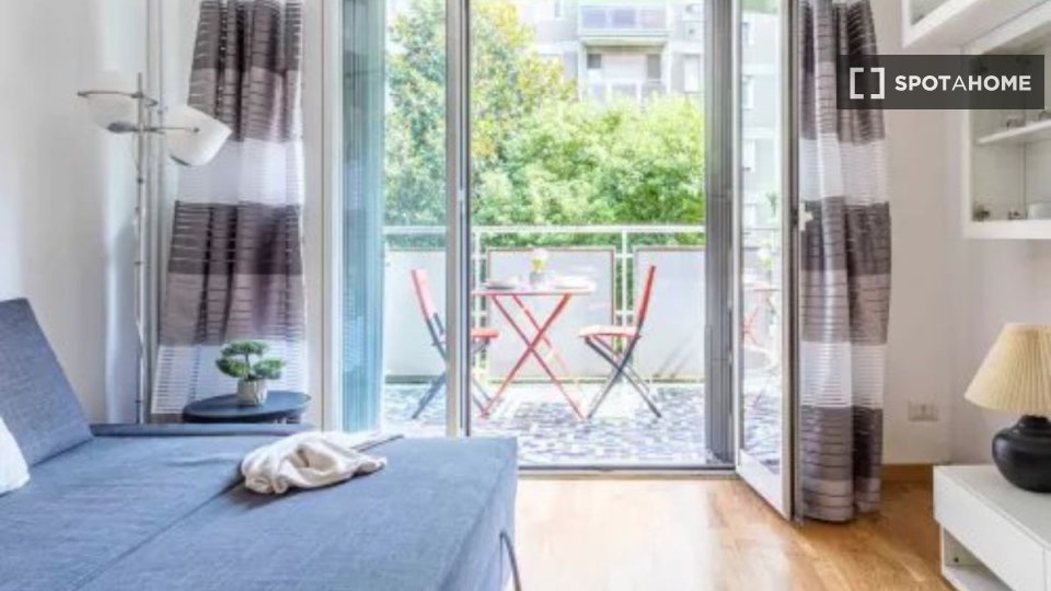 Immagine 8 di Appartamento in affitto  in Via Alcuino a Milano