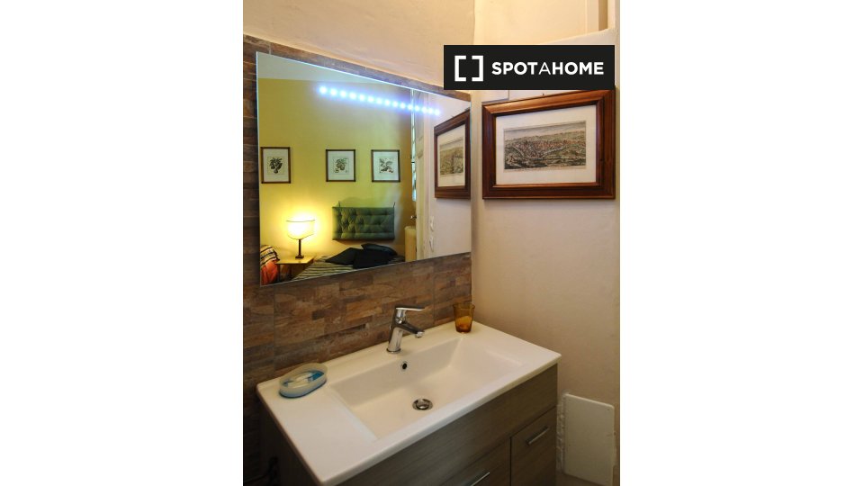 Immagine 18 di Appartamento in affitto  in Lungarno Amerigo Vespucci a Firenze