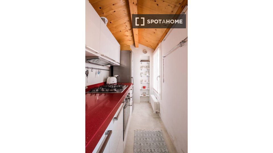 Immagine 6 di Appartamento in affitto  in Via Santa Caterina a Bologna