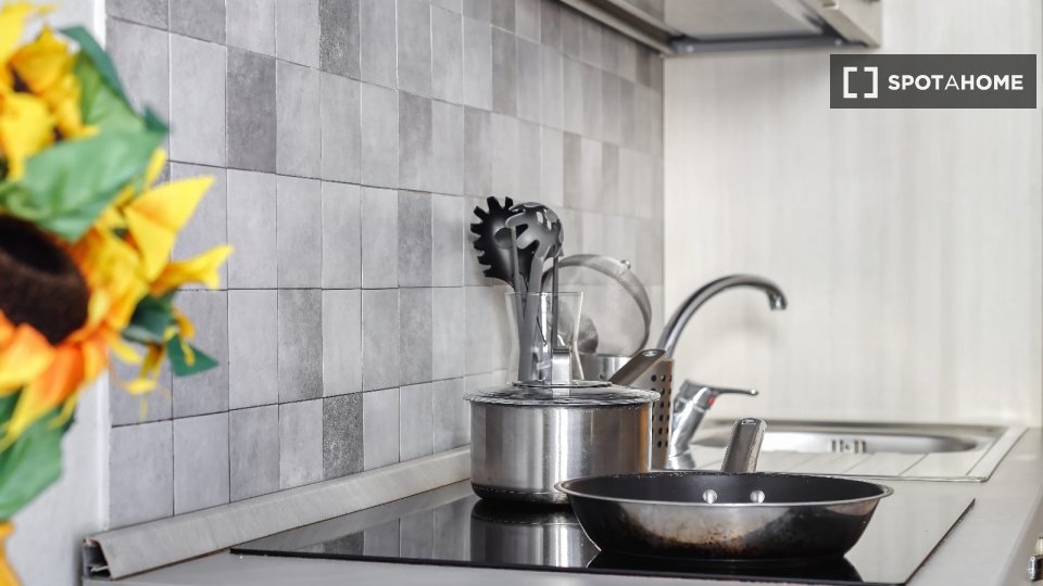 Immagine 19 di Ufficio in affitto  in Via Vigevano a Milano