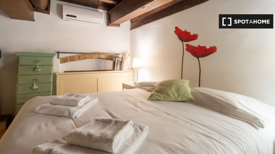 Immagine 11 di Appartamento in affitto  in Via Lambertesca a Firenze