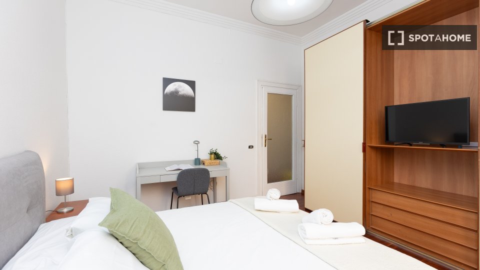 Immagine 9 di Appartamento in affitto  in Via Faleria a Roma