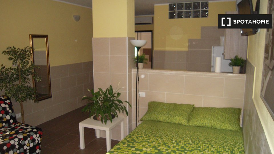 Immagine 3 di Ufficio in affitto  in Via Alessandro Stoppato a Bologna